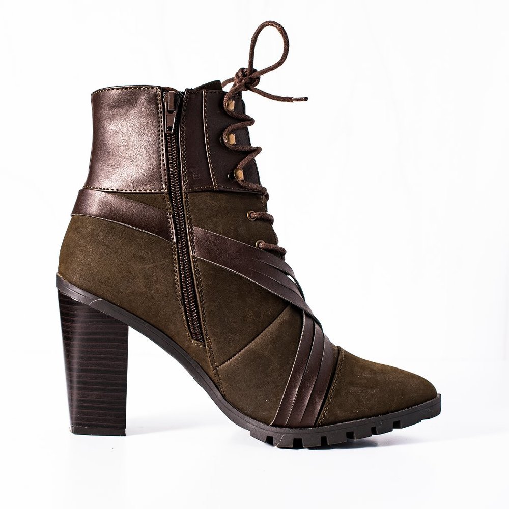Qupid Brown & Green Zipper Booties